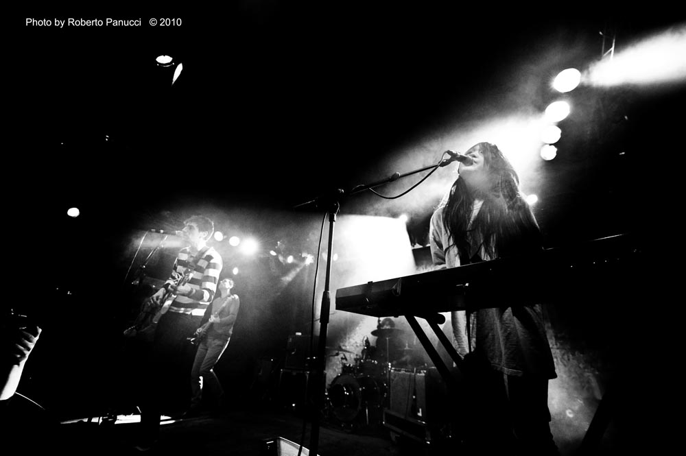 foto concerto The Pains Of Being Pure At Heart - Circolo degli Artisti 24-11-2010