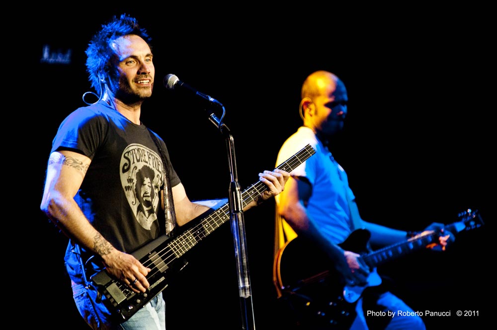 foto concerto Nek - Auditorium Parco della Musica 26-04-2011