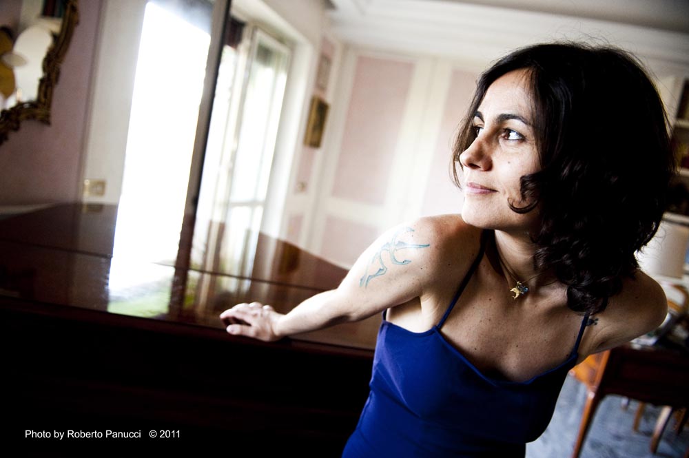 foto Simona Cosimi - Book 18-07-2011