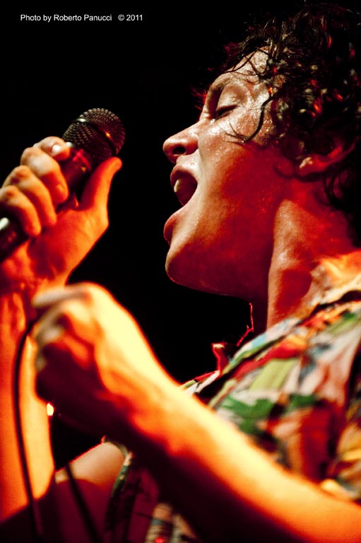 foto concerto Friendly Fires - Circolo degli Artisti 26-09-2011