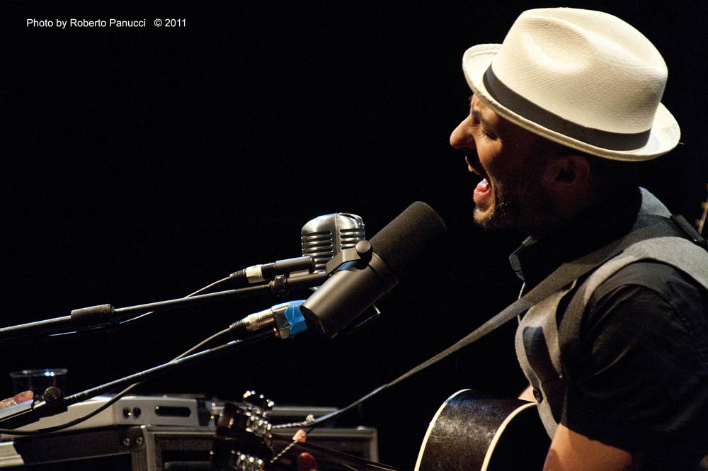 foto concerto Subsonica - Teatro Valle Occupato 29-12-2011