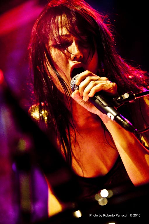 foto concerto Beatrice Antolini - Circolo degli Artisti 11-12-2010