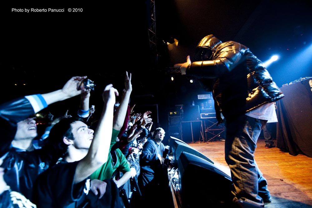 foto concerto Club Dogo - Circolo degli Artisti 15-12-2010