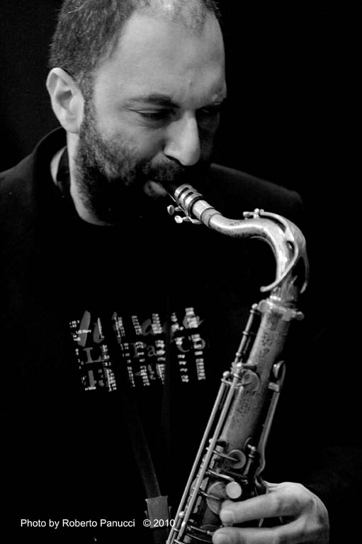 foto concerto Massimo D'Avola Trio - Sala del Collegio - Tuscia Jazz Festival - Ronciglione 02-04-2010