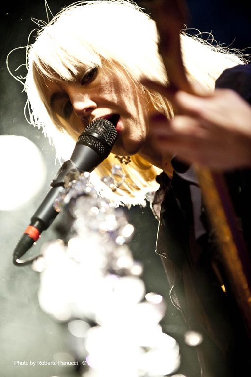 foto concerto The Joy Formidable - Circolo degli Artisti 26-02-2011