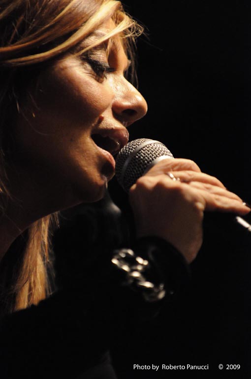 foto concerto Algo Differente - Norma Beatriz Santillo - Tango Officina 19-12-2009