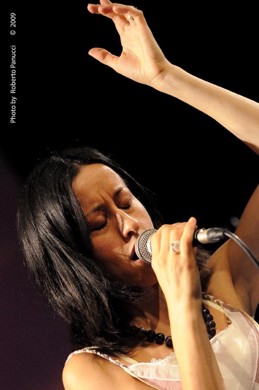 foto concerto Lisa Maroni - Villa Celimontana 01-07-2009