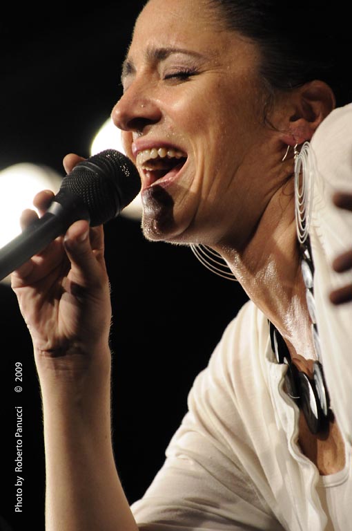 foto concerto Carolina Brandes - Villa Celimontana Jazz Festival 10-08-2009