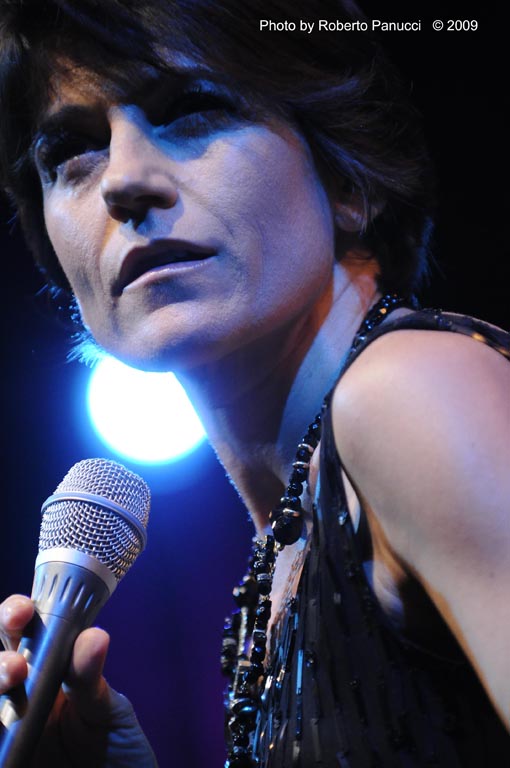 foto concerto Cinzia Tedesco - Like a Bob Dylan - Villa Celimontana Jazz Festival 09-08-2009