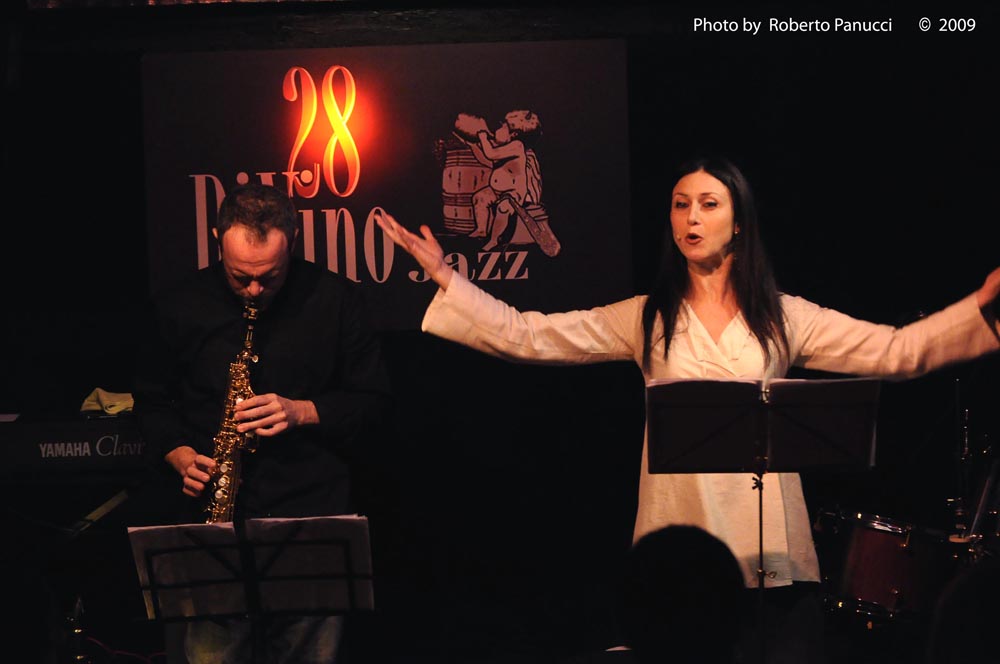 foto concerto Doll is Mine - Cinzia e Michele Villari - 28 DiVino Jazz Club 29-11-2009