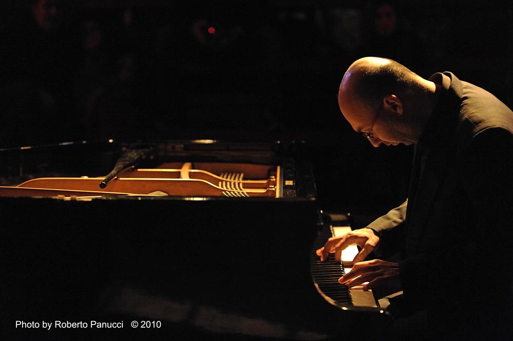 foto concerto Francesco Venerucci - Piano Solo - Teatro dell'Arciliuto 20-01-2010