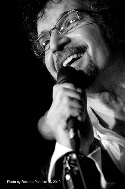 foto concerto Gino Vannelli - The Place 06-03-2010
