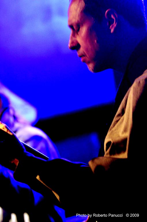 foto concerto Joel Harrison - Alexander Platz Jazz Club 20-11-2009