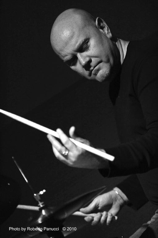 foto concerto Roberto Gatto - Lisergic - Casa del Jazz 23-03-2010