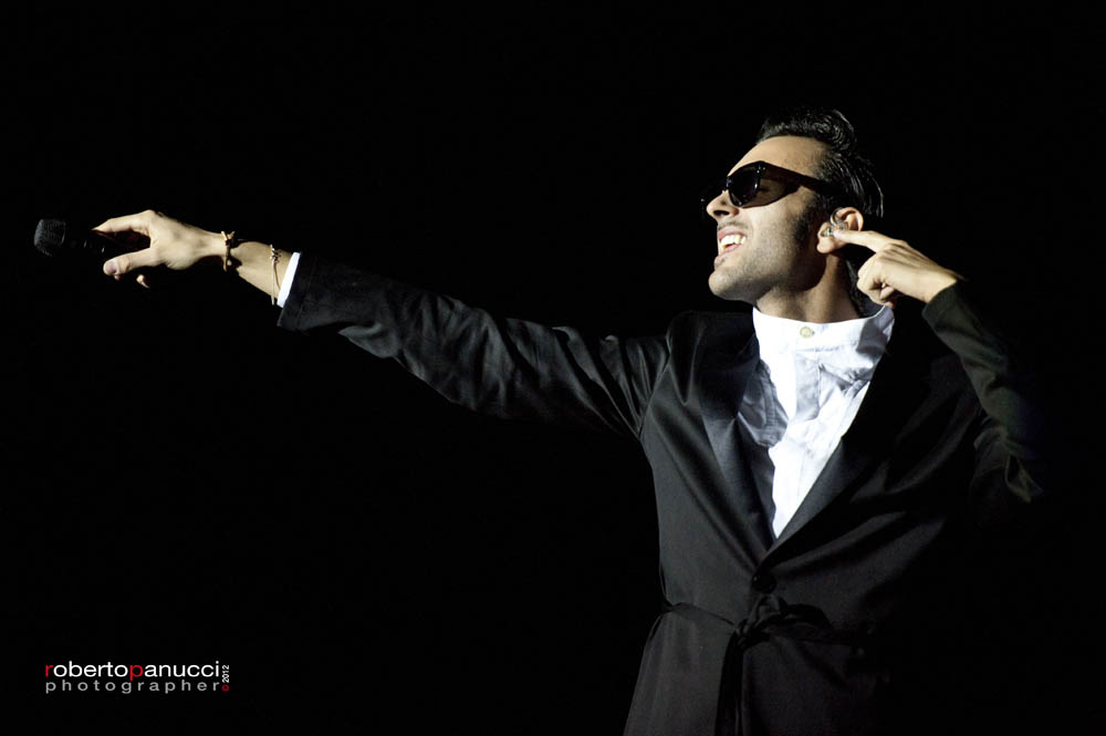 foto concerto Marco Mengoni - Teatro Lyrick Assisi 18-05-2012
