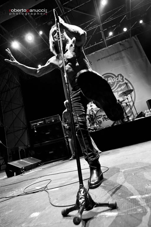 foto concerto Iggy and The Stooges - Hard Rock Cafe - Firenze 27-09-2012 iggy pop