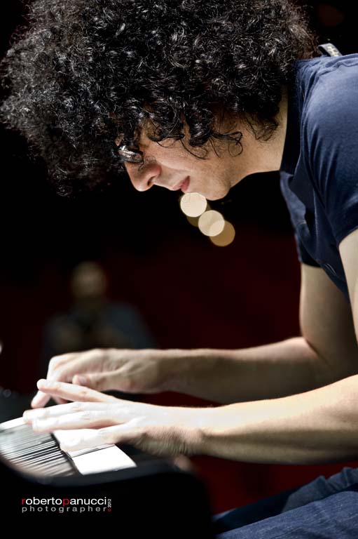foto concerto Giovanni Allevi - Auditorium della Conciliazione 28-11-2012