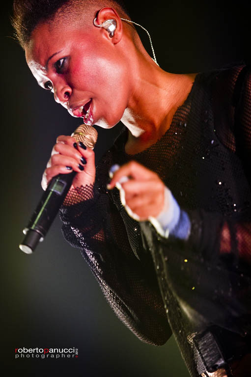 foto concerto Skunk Anansie - Teatro Tenda Strisce 20-11-2012