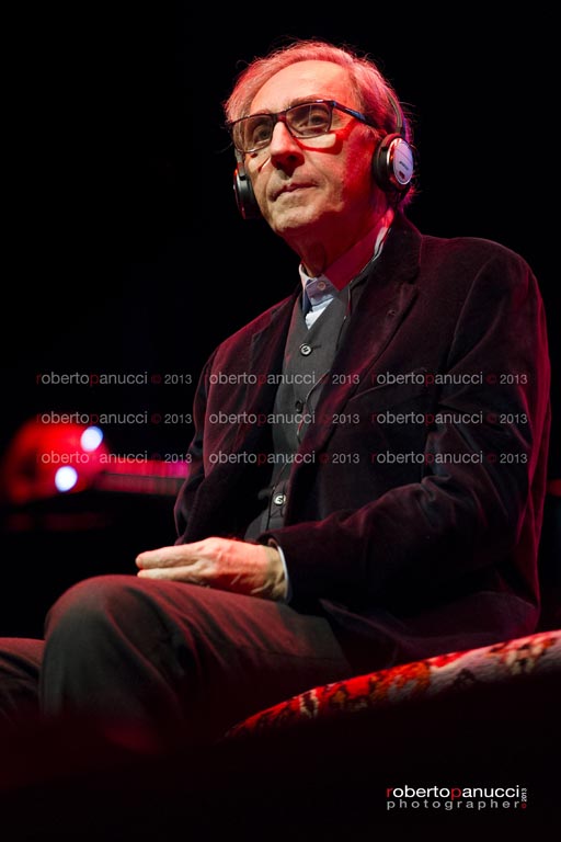 foto concerto Franco Battiato - Auditorium della Conciliazione 20-02-2013