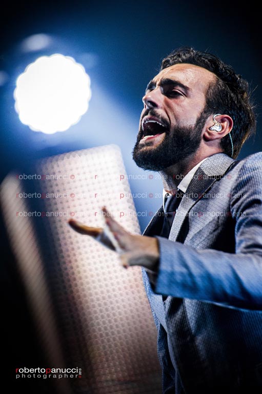 foto concerto Marco Mengoni - Teatro Verdi Firenze 19-10-2013