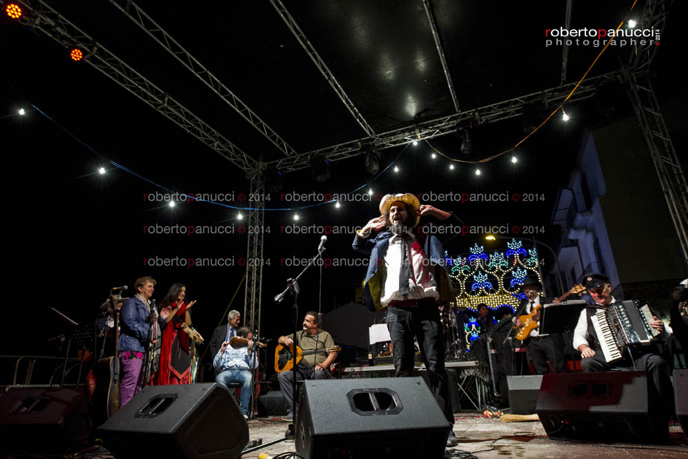 foto concerto Vinicio Capossela - Calitri Sponz Fest 30-08-2014