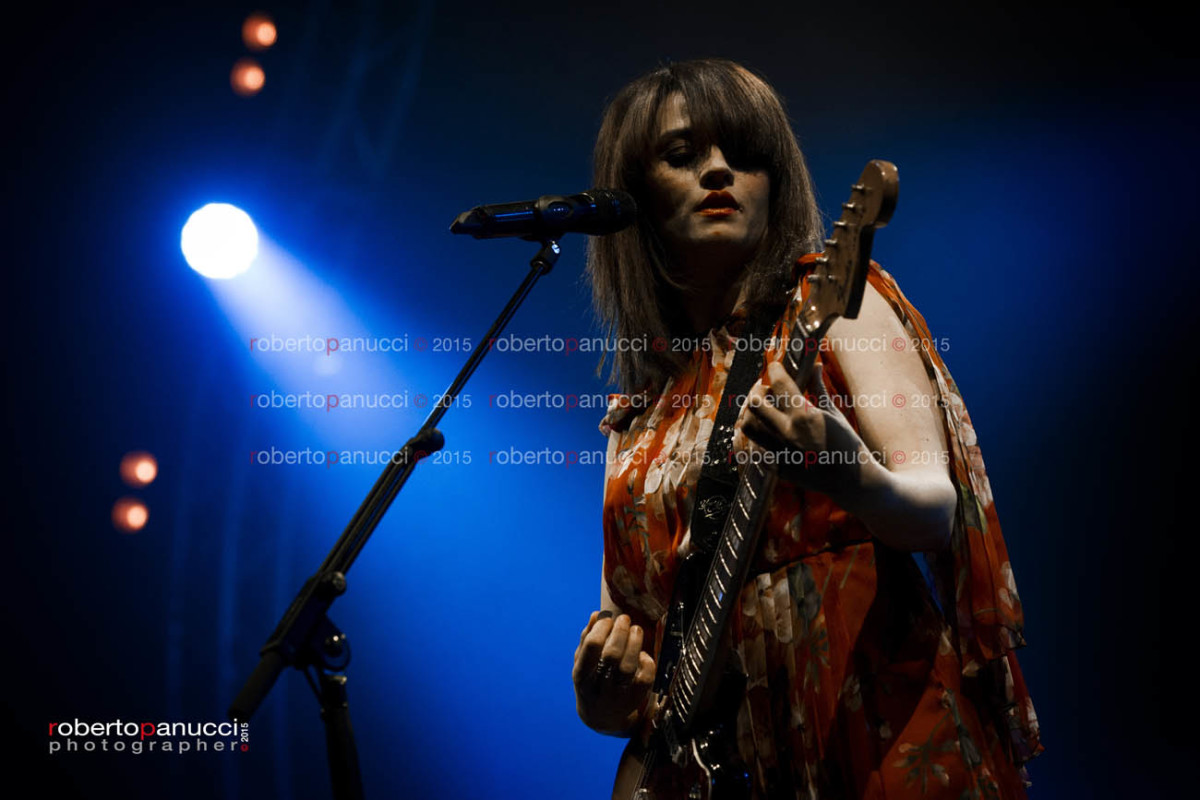 foto concerto Carmen Consoli - Palalottomatica 11-04-2015
