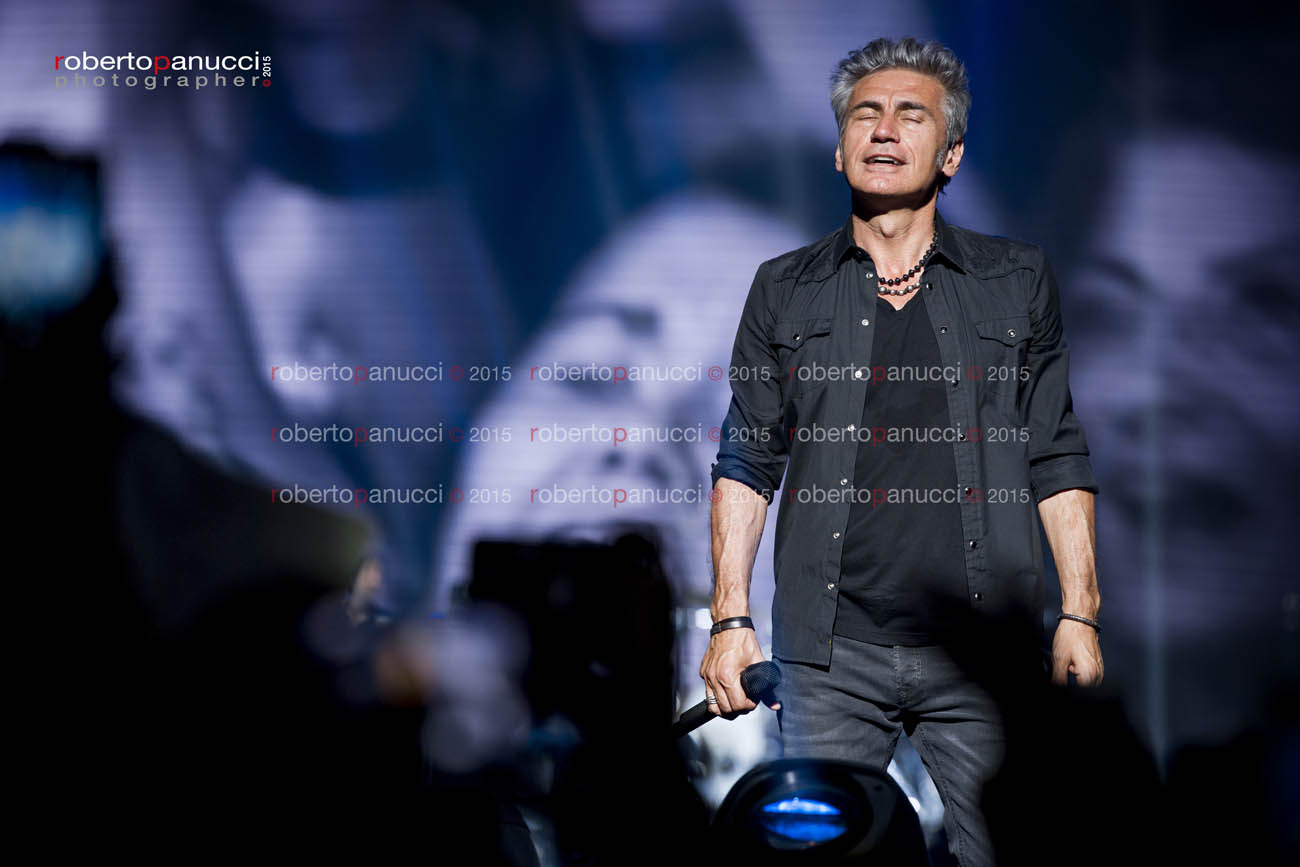 foto concerto Luciano Ligabue - Palalottomatica 16/18-04-2015