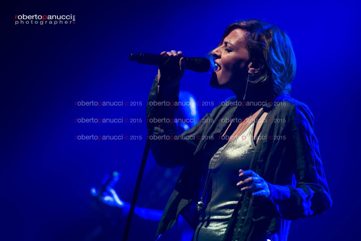 foto concerto Irene Grandi - Auditorium Parco della Musica 13-05-2015