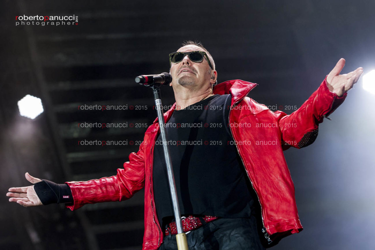 foto concerto Vasco Rossi - Stadio San Paolo - Napoli 03-07-2015