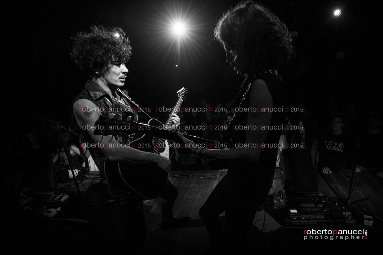 foto concerto Andrea Appino - Teatro Quirinetta 17-10-2015