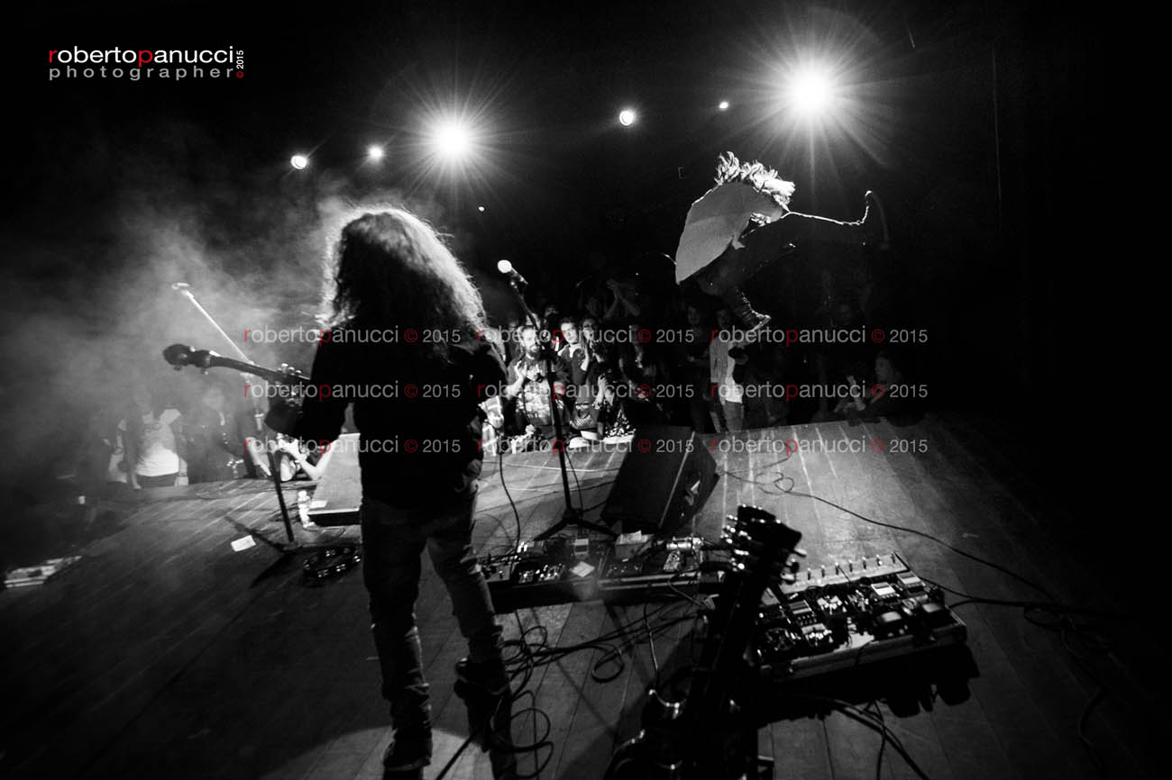 foto concerto Etruschi from Lakota - Teatro Quirinetta 22-10-2015