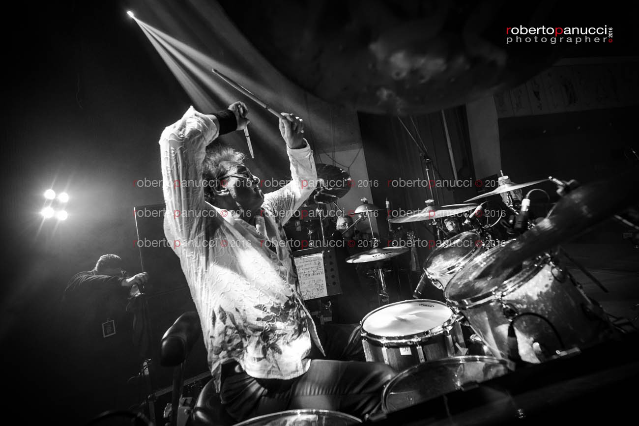 foto concerto Tullio De Piscopo - Teatro Armida Sorrento 04-01-2016