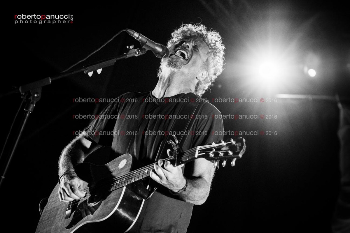 foto concerto Niccolò Fabi - Villa Ada Incontra il Mondo 22-07-2016