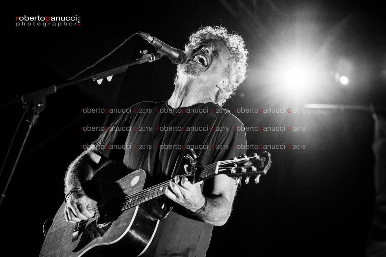 foto concerto Niccolò Fabi - Villa Ada Incontra il Mondo 22-07-2016