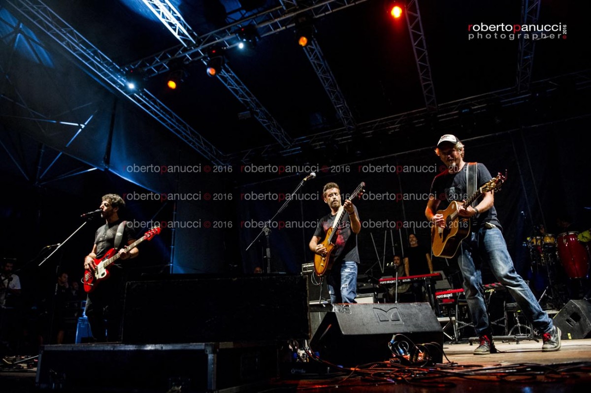 foto concerto Niccolò Fabi - Daniele Silvestri - Max Gazzè - Concerto Senza Impegno - Villa Ada 11-09-2016