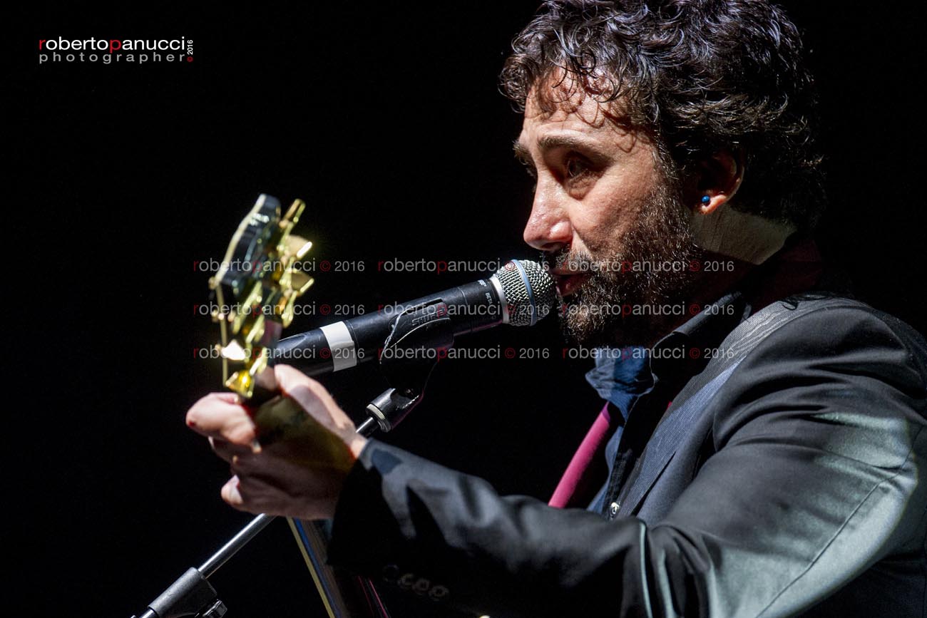 foto concerto Tiromancino - Federico Zampaglione - Auditorium Parco della Musica 28-10-2016