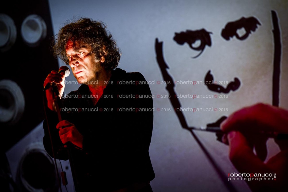 foto concerto Dorian Gray - Blaine L Reininger - Sound and Vision - Teatro Quirinetta