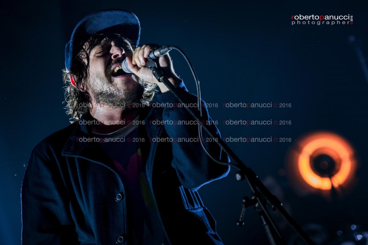 foto concerto Calcutta - Luca Carboni - Atlantico 17-12-2016