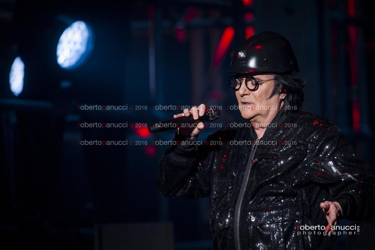 foto concerto Renato Zero - Palalottomatica 06-12-2016
