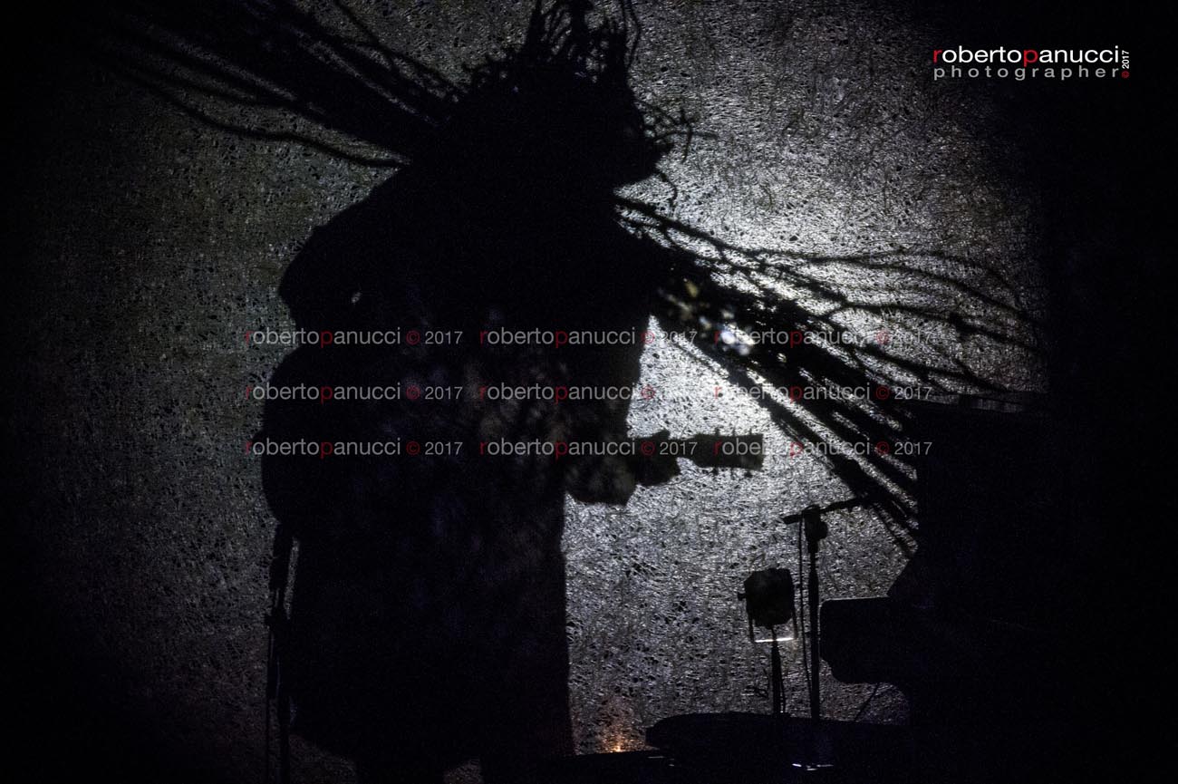 foto concerto Vinicio Capossela - Auditorium Parco della Musica 10-04-2017