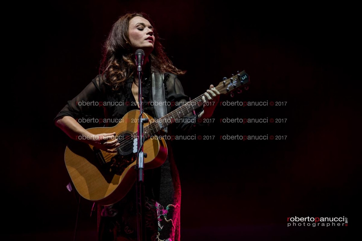 foto concerto Carmen Consoli - Auditorium Parco della Musica 27-07-2017
