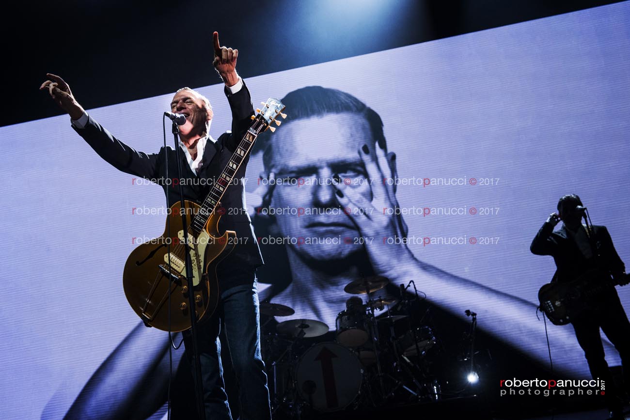 foto concerto Bryan Adams - Palalottomatica 14-11-2017