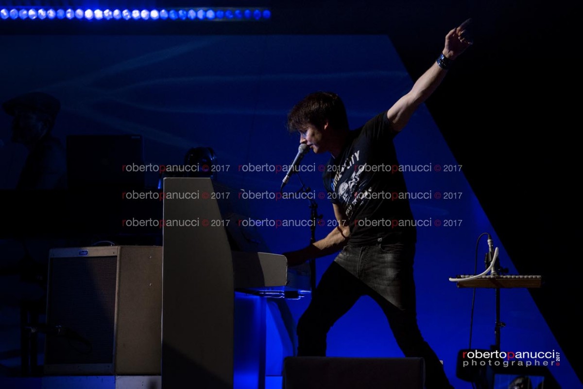 foto concerto James Blunt - Palalottomatica 12-11-2017