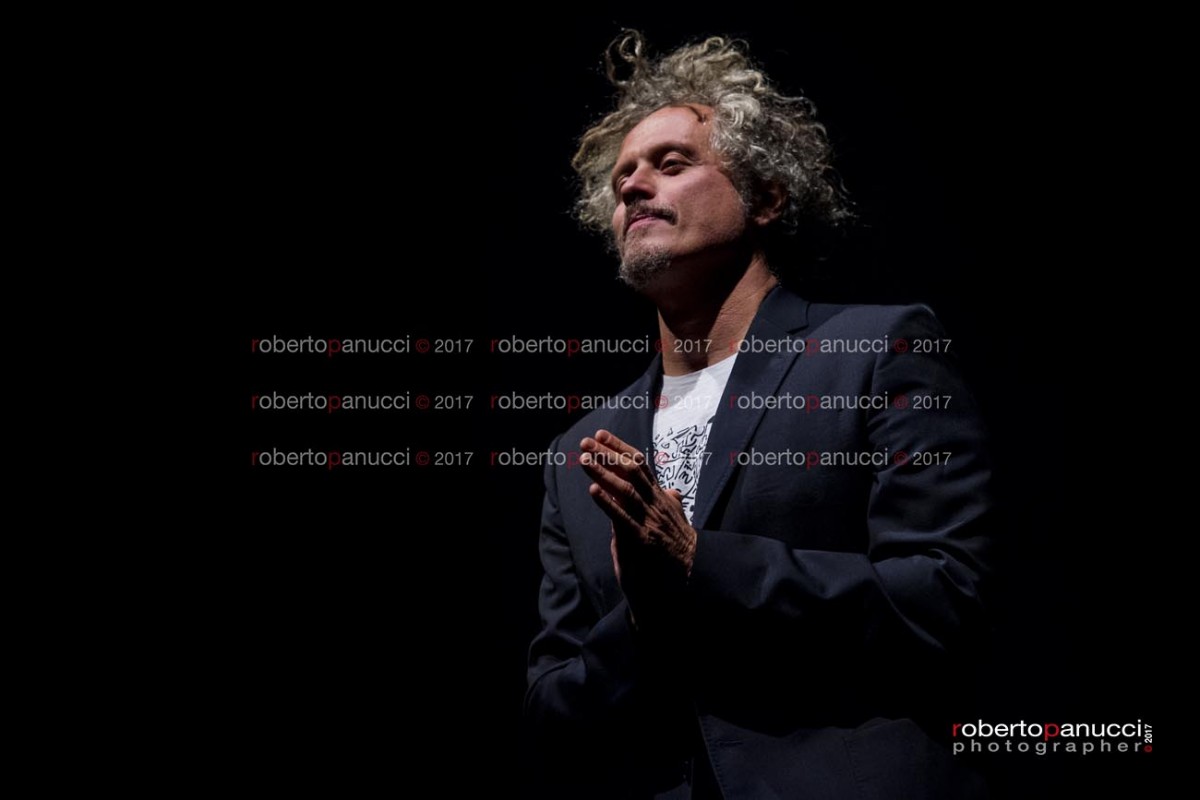 foto concerto Niccolo Fabi - Palalottomatica 26-11-2017