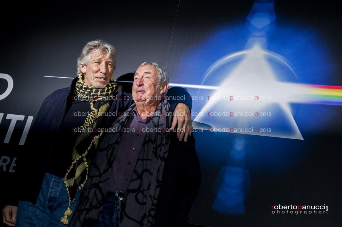 foto Mostra - The Pink Floyd Exhibition - Their Mortal Remains - Roger Waters - Nick Mason - Macro 16-01-2018