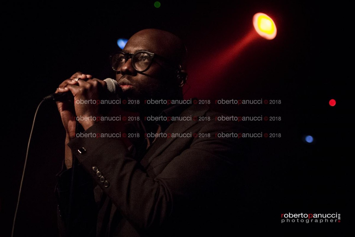 foto concerto GhostPoet - Teatro Quirinetta 27-02-2018