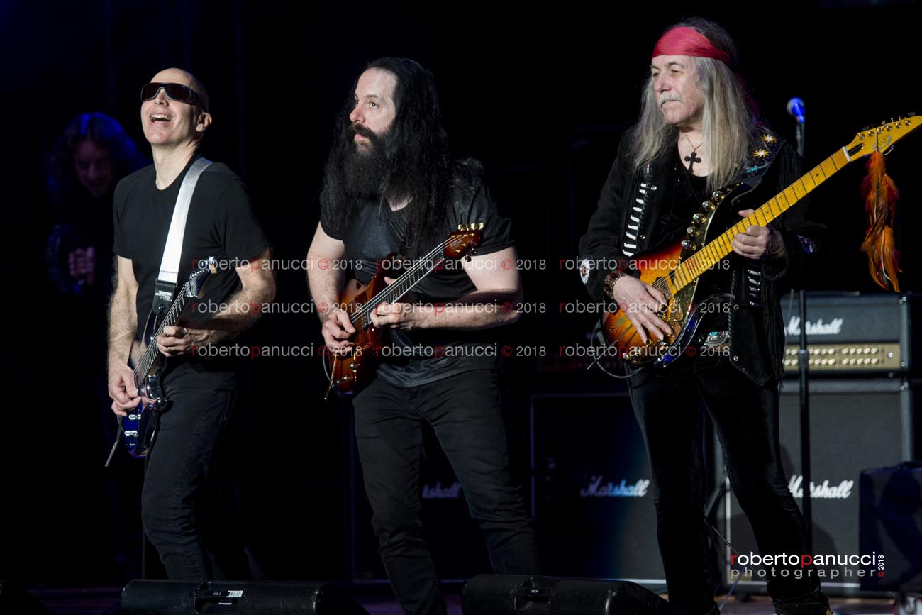 foto concerto G3 - Joe Satriani - John Petrucci - Uli J. Roth - Auditorium Parco della Musica 02-04-2018