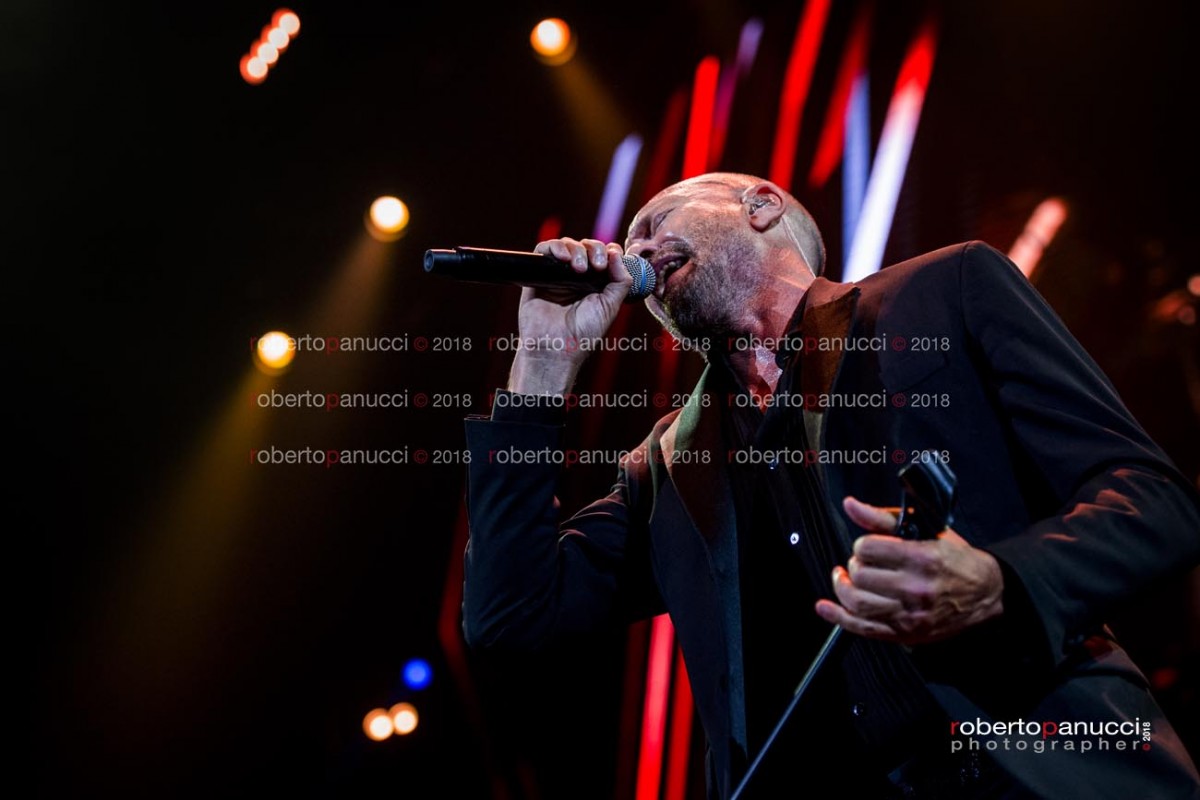 foto concerto Biagio Antonacci - Palalottomatica 23-05-2018