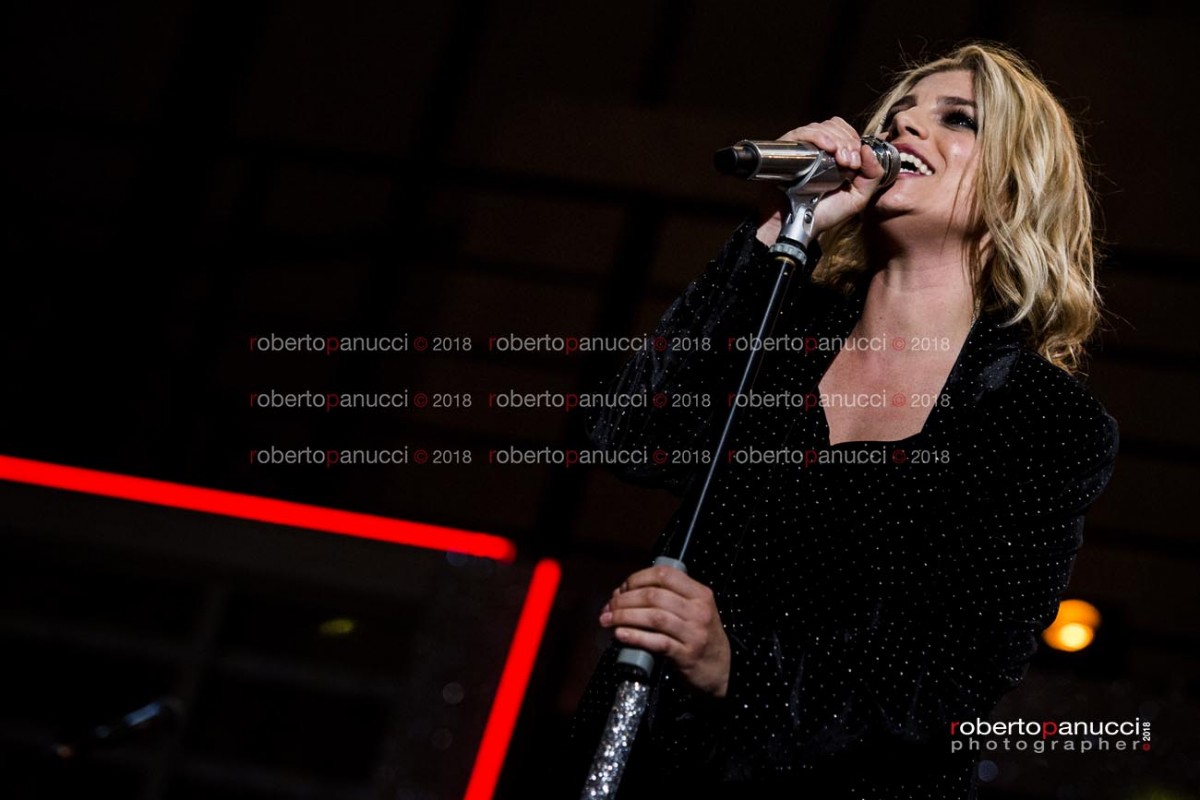 foto concerto Emma Marrone - Palalottomatica 16-05-2018