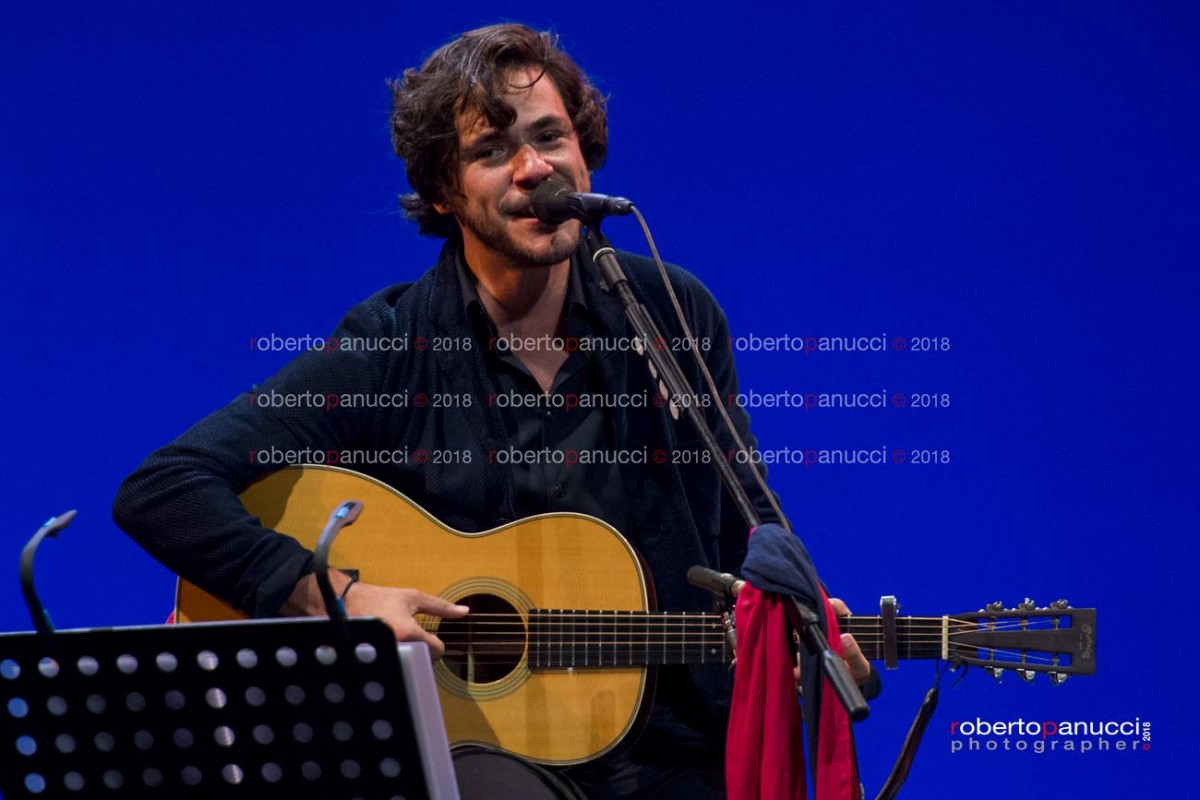 foto concerto Jack Savoretti - Teatro dell'Opera 21-05-2018